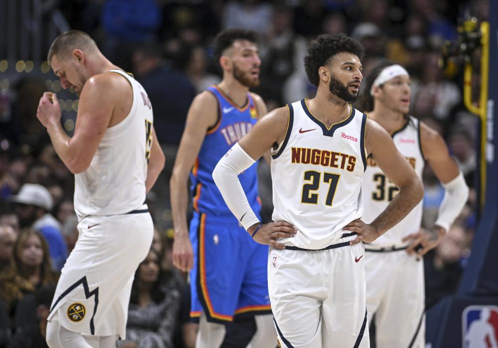 至冲进场地 至冲进场地