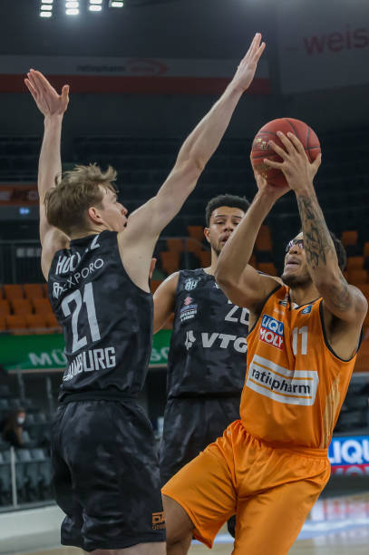 这一脚横传 这一脚横传