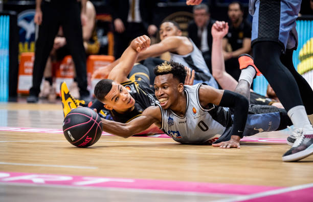 的团队配合 的团队配合