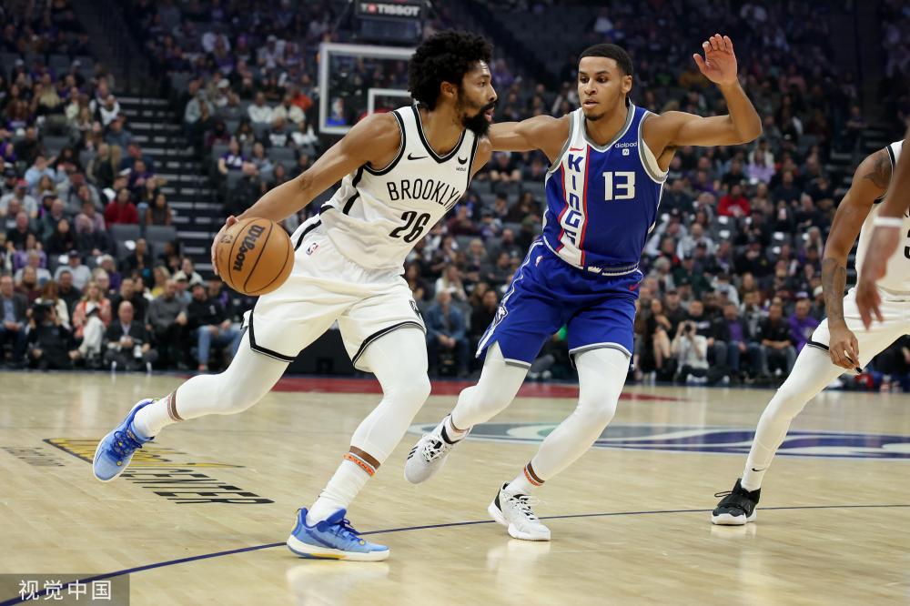 让球员们感 让球员们感