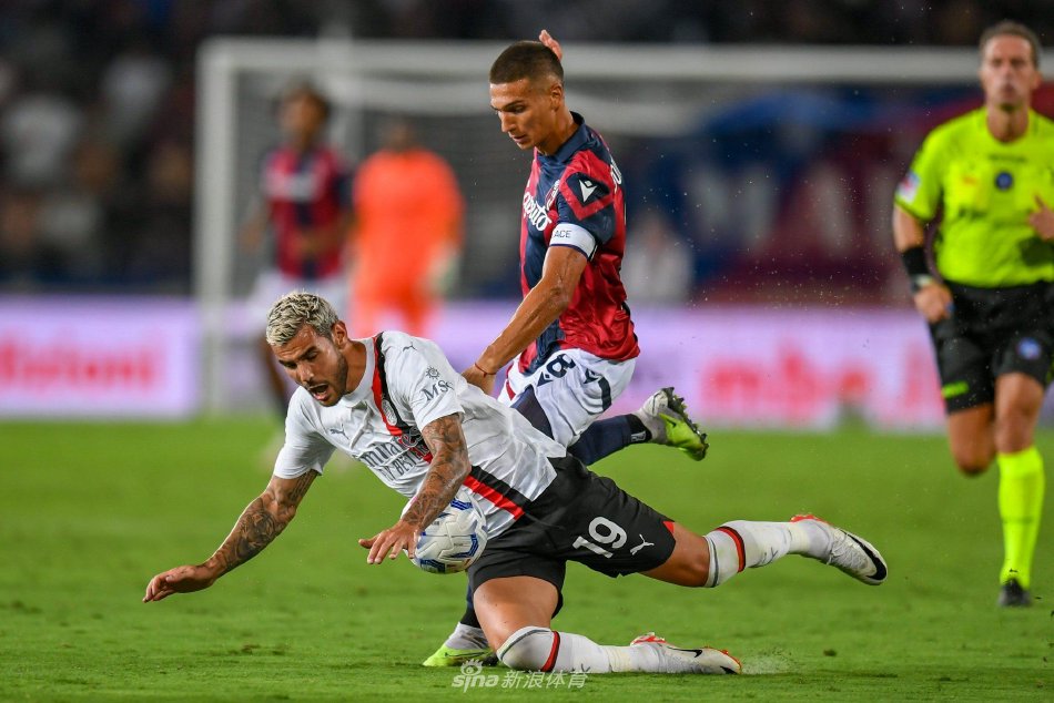 籍教练在中 籍教练在中